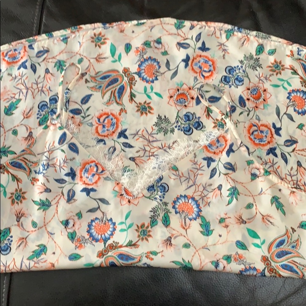 Floral top